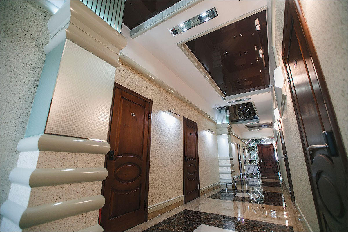 hall gallery 07