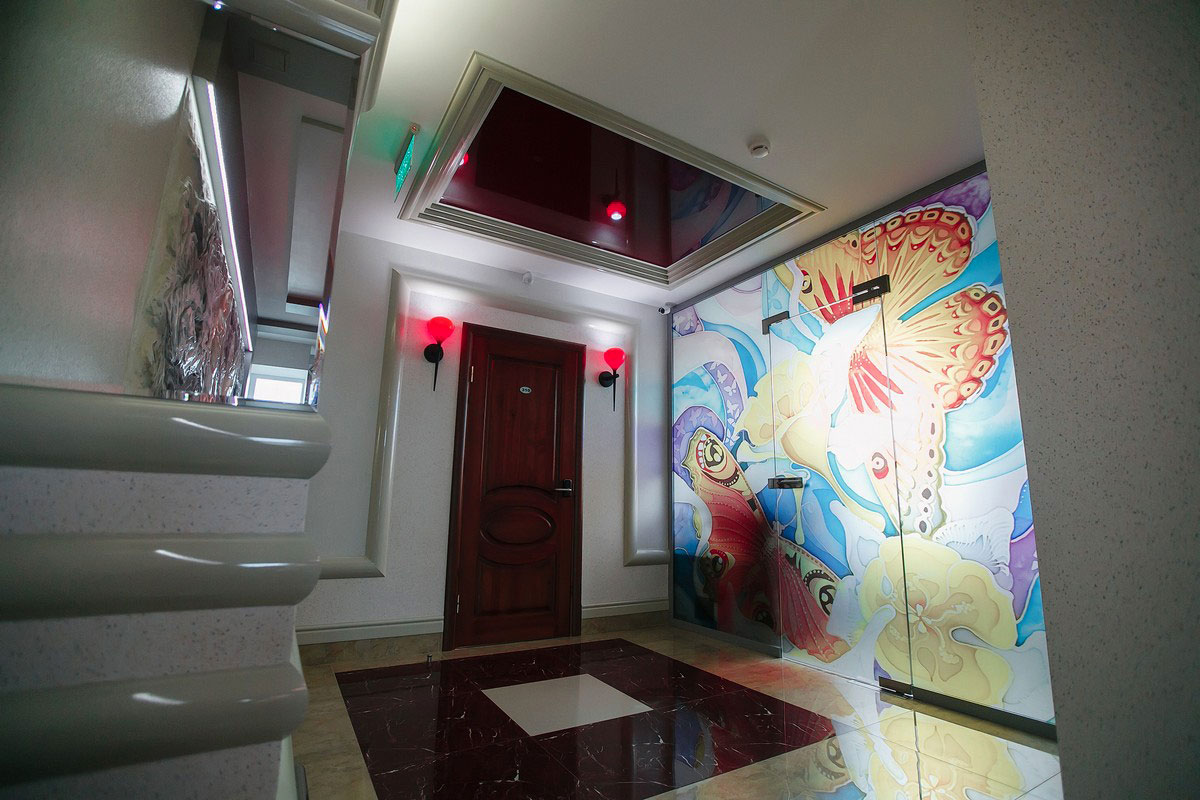 hall gallery 13
