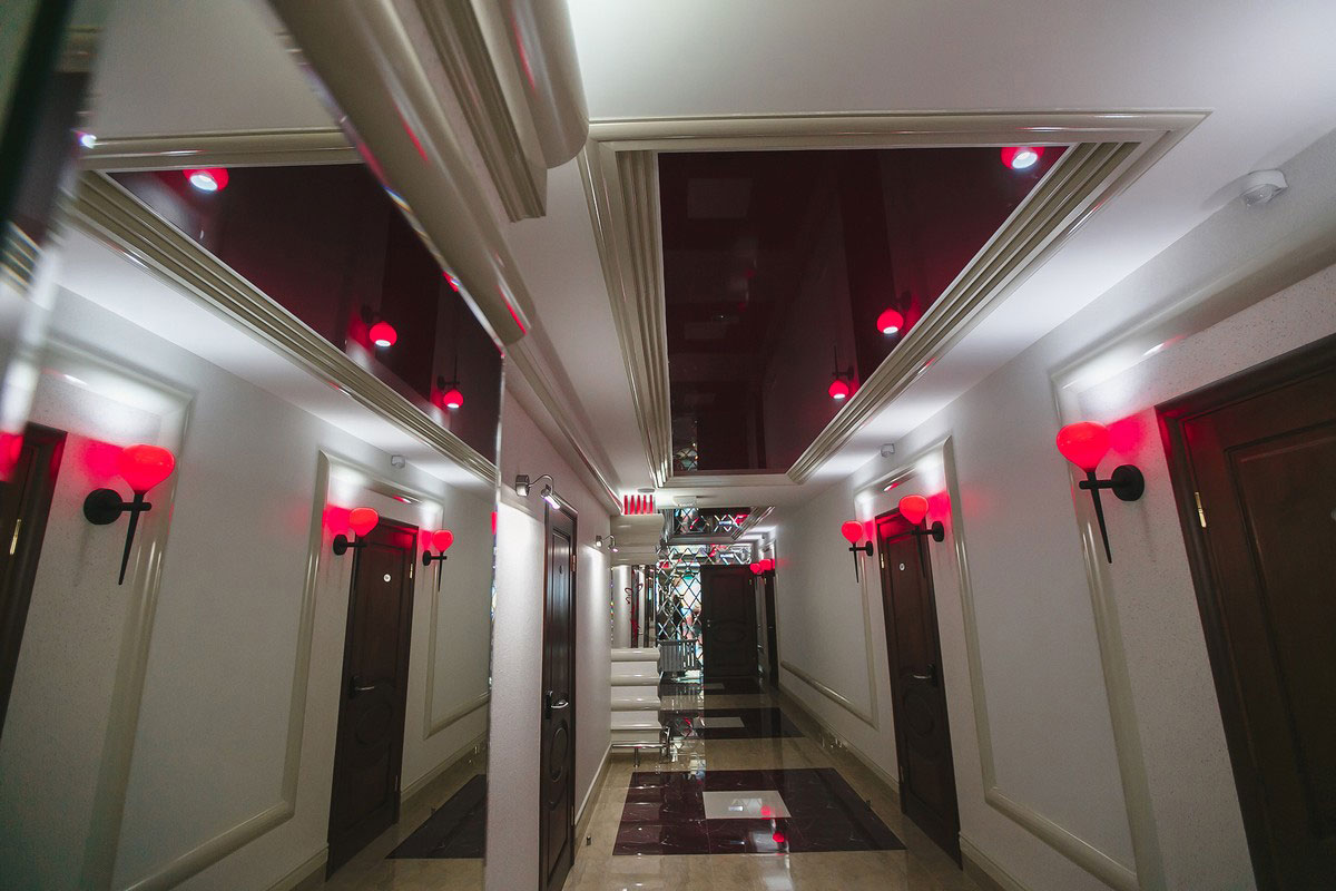 hall gallery 15